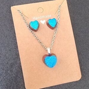 Girls Pretty Purple blue color shift heart stud earrings and necklace jewelry